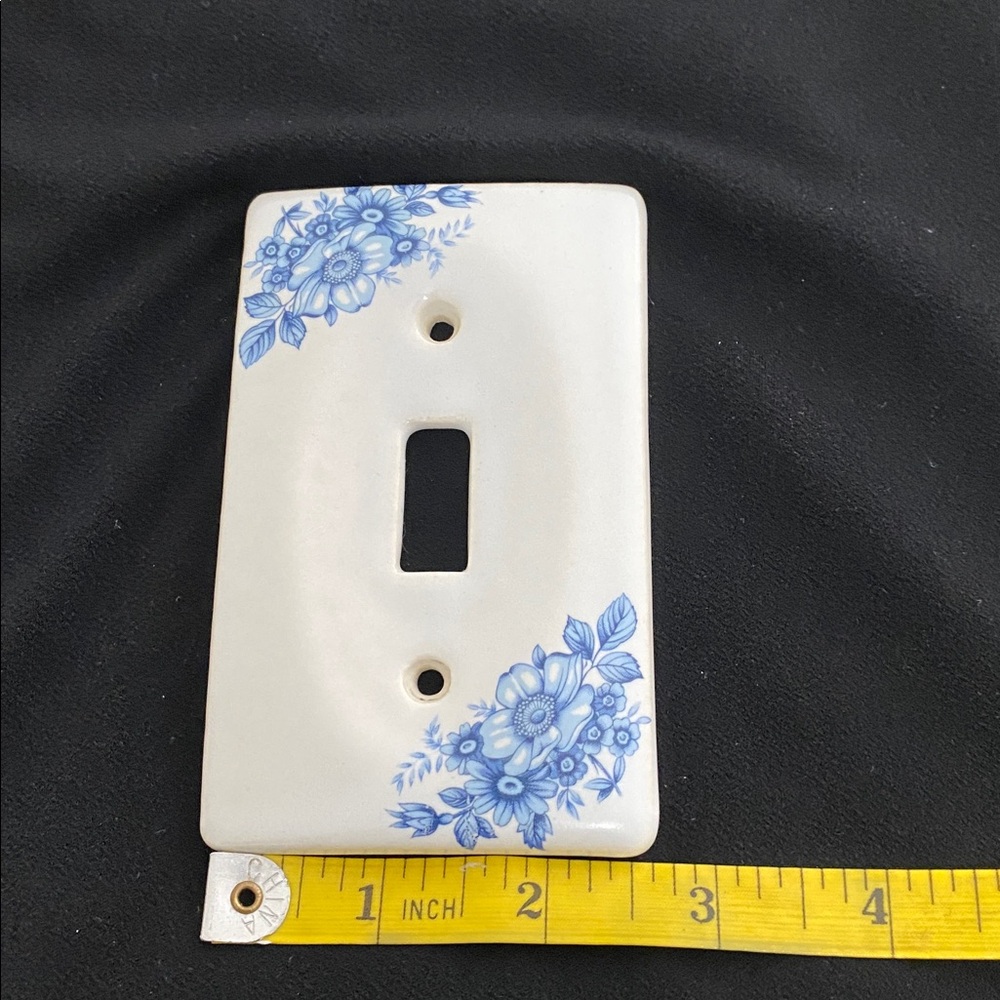 Blue and white flower ceramic switch plate cover. - Picture 3 of 7